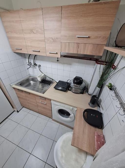 Queen Suites 60M2 Szaloniki Kültér fotó