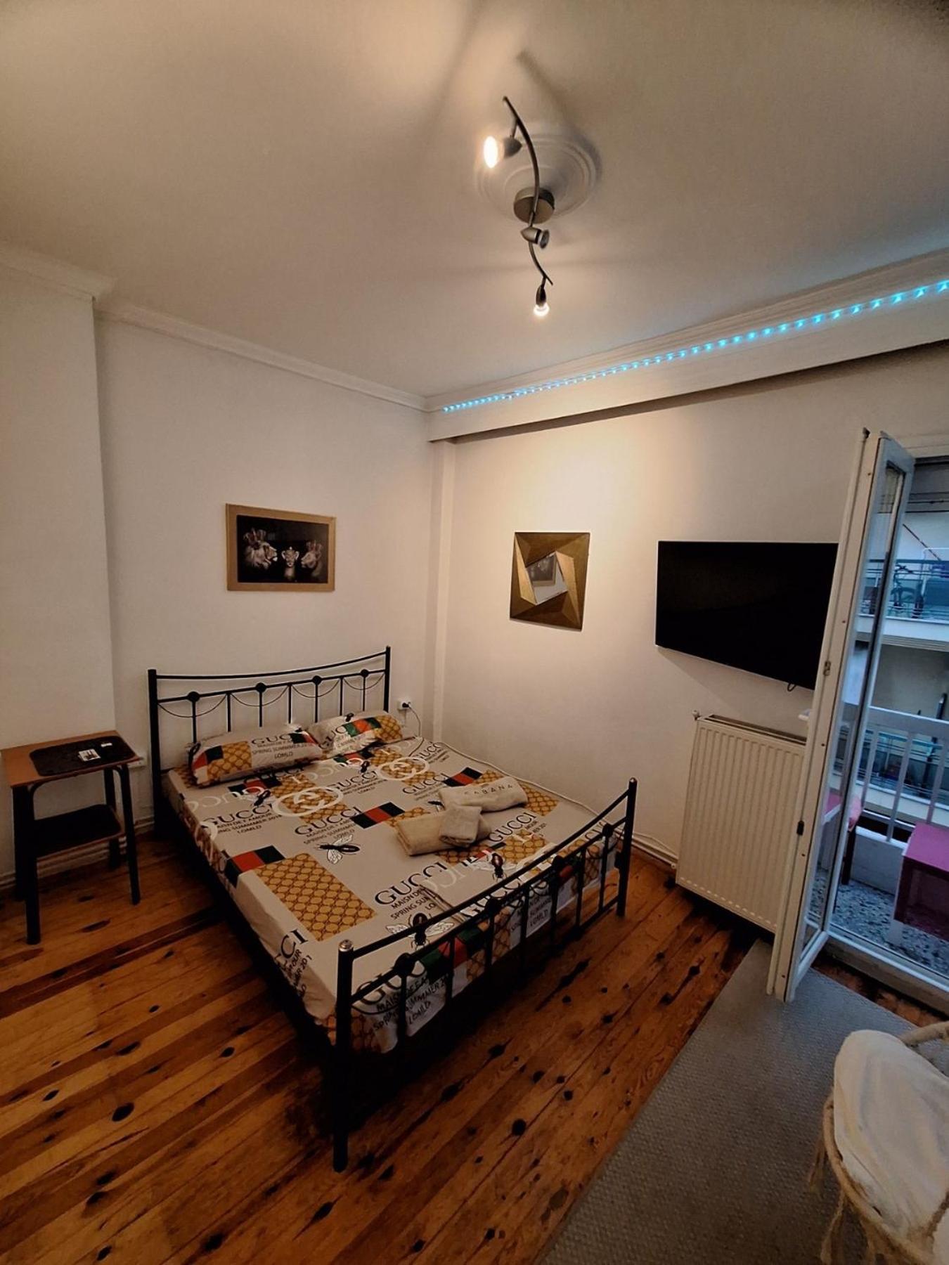 Queen Suites 60M2 Szaloniki Kültér fotó